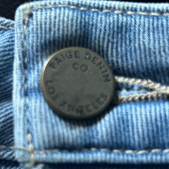 PAIGE, size 26”Rory Crop Flare w/ Raw Trim hems. Soft blue. Denim from heaven - Picture 8 of 11